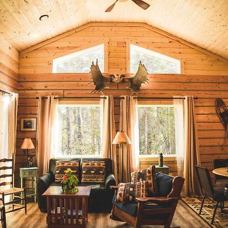 Denali Wild Stay - Moose Cabin, Free Wifi, 2 Private Bedrooms, Sleep 6 Healy Bagian luar foto