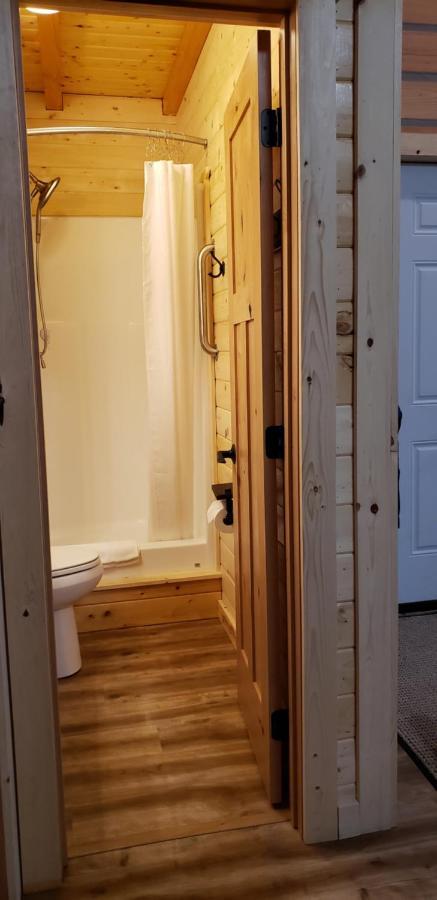 Denali Wild Stay - Moose Cabin, Free Wifi, 2 Private Bedrooms, Sleep 6 Healy Bagian luar foto